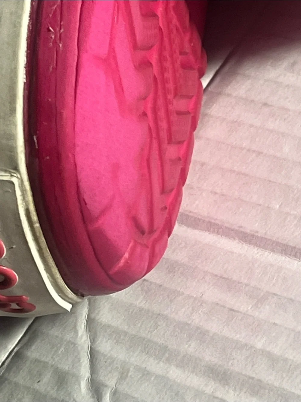 Crocs size men’s size 9, women’s size 11